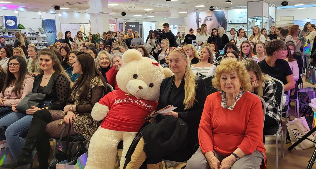 Rengeteg új márka, teltházas előadások, nyüzsgő tömeg Beauty Kiállítás