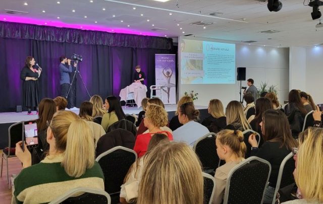 Kozmetikai színpad Beauty Kiállítás 9